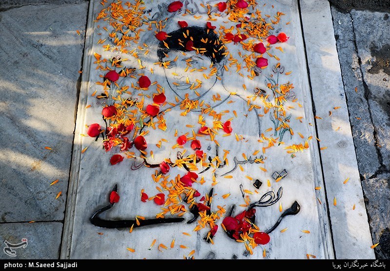 غبار روبی مزار شهدا