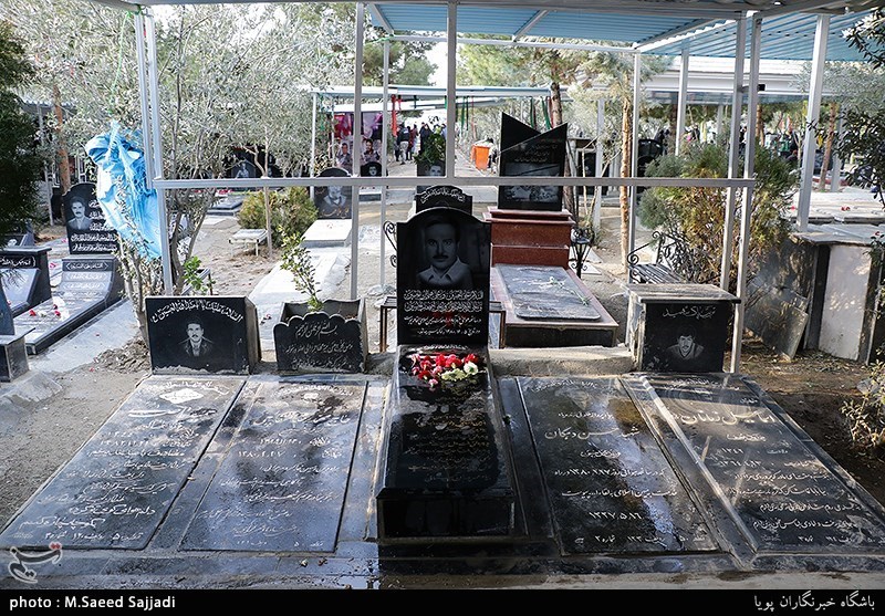 غبار روبی مزار شهدا