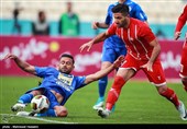 دیدار تیم های فوتبال استقلال تهران و سپیدرود رشت