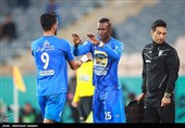 دیدار تیم های فوتبال استقلال تهران و سپیدرود رشت
