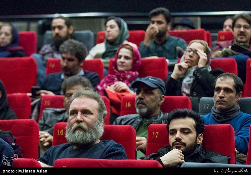 اکران افتتاحیه فیلم سینمایی آنسوی ابرها