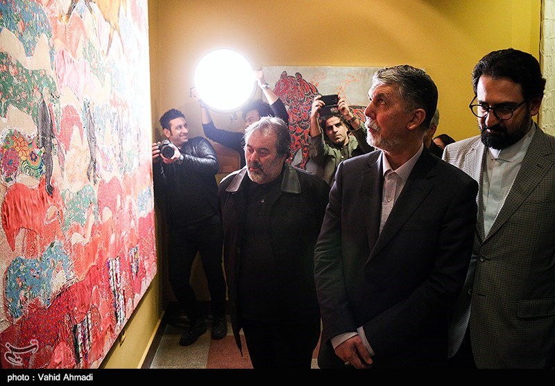 بازدید وزیر ارشاد از جشنواره هنرهای تجسمی فجر
