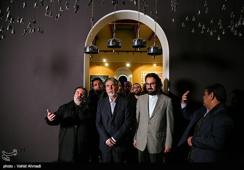 بازدید وزیر ارشاد از جشنواره هنرهای تجسمی فجر