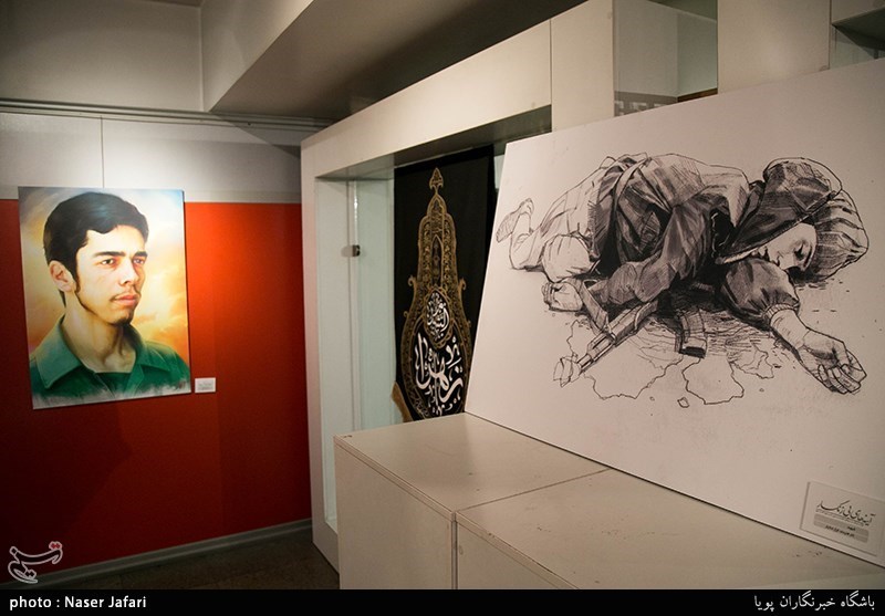 نمایشگاه آیینه های بی زنگار