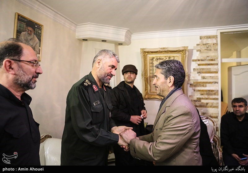 دیدار سردار علی فضلی با خانواده شهید حدادیان