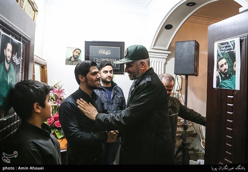 دیدار سردار علی فضلی با خانواده شهید حدادیان