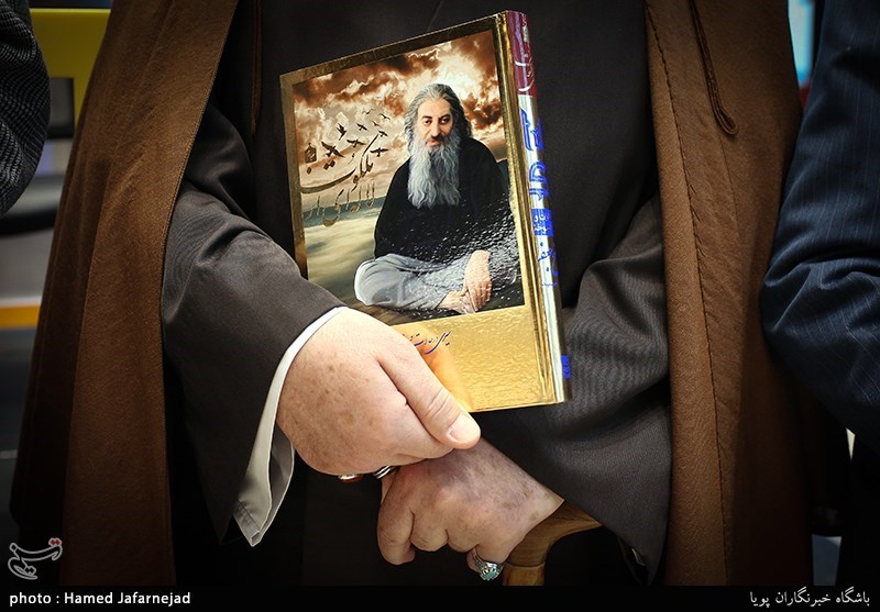 رونمایی کتاب لاله ای از ملکوت