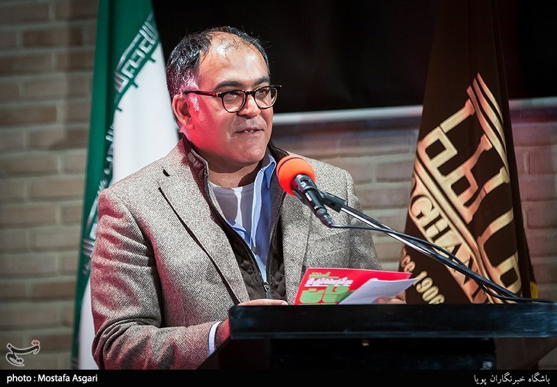 افتتاحیه مسابقات پوستر وعکس فجر در باغ موزه قصر