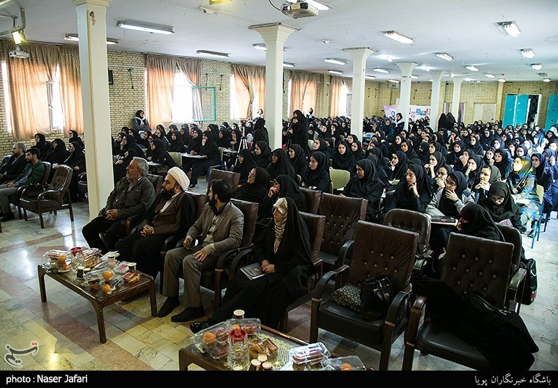 رونمایی از کتاب قصه دلبری