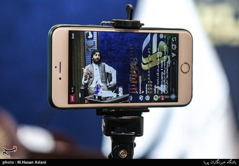 پانزدهمین محفل شعر قرار با حضور صابر خراسانی و فضه سادات حسینی