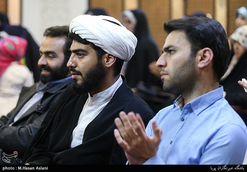 پانزدهمین محفل شعر قرار با حضور صابر خراسانی و فضه سادات حسینی