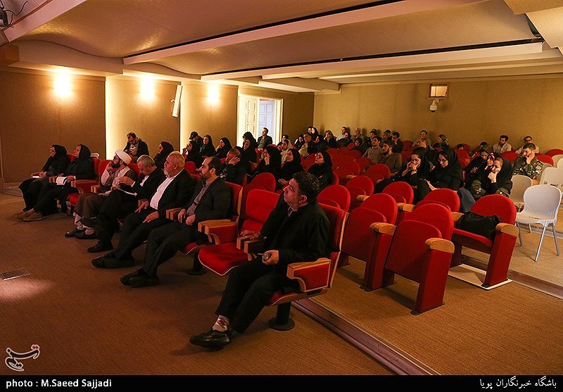 نمایشگاه آثار هنرهای تجسمی بانوان ایرانی