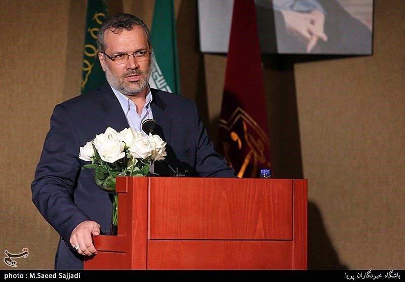 نمایشگاه آثار هنرهای تجسمی بانوان ایرانی