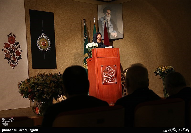 نمایشگاه آثار هنرهای تجسمی بانوان ایرانی