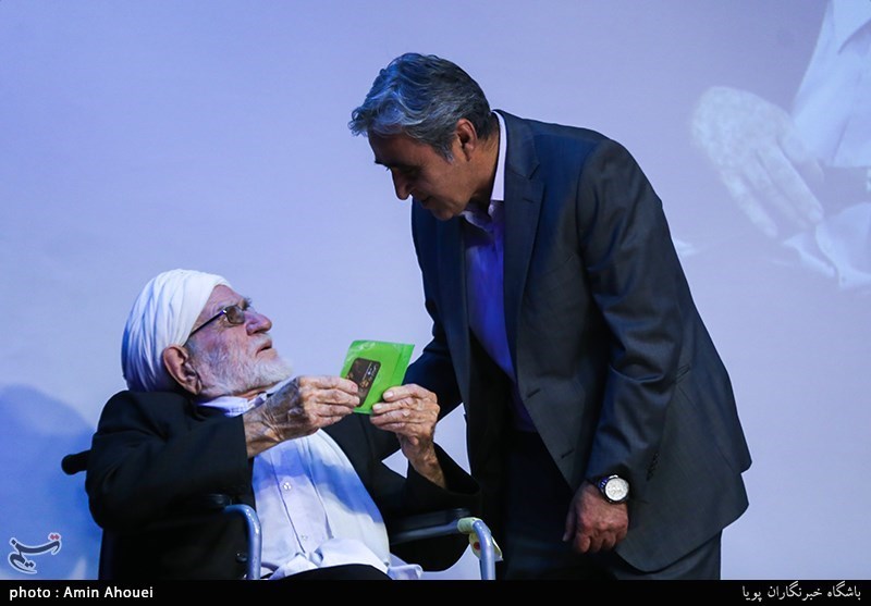 تجلیل از عثمان محمدپرست دوتار نواز و پیشکسوت خراسانی