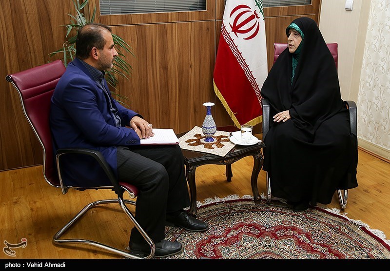 مصاحبه با معصومه ابتکارب