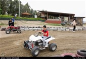 مسافران نوروزی در پیست موتور چهارچرخ - بابلسر