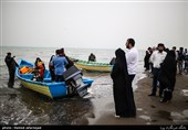 مسافران نوروزی در سواحل دریای خزر