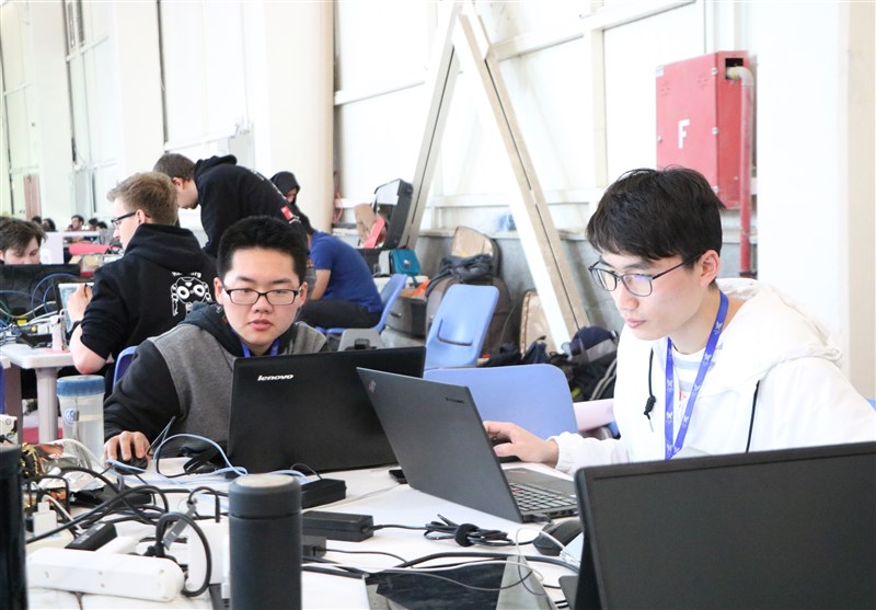 نخستین روز از سیزدهمین مسابقات بین‌المللی ربوکاپ آزاد ایران - 10