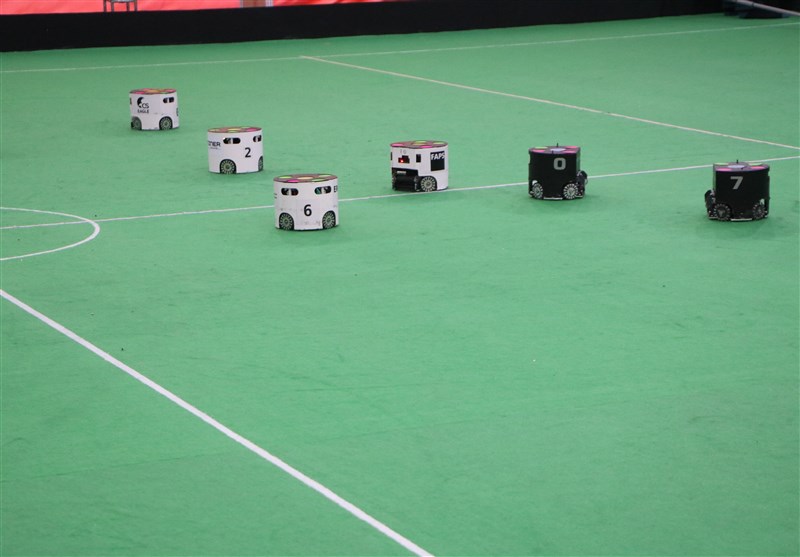 نخستین روز از سیزدهمین مسابقات بین‌المللی ربوکاپ آزاد ایران - 15