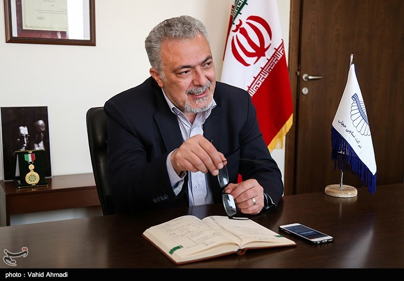 مصاحبه با مدیر عامل کارخانه چادر مشکی