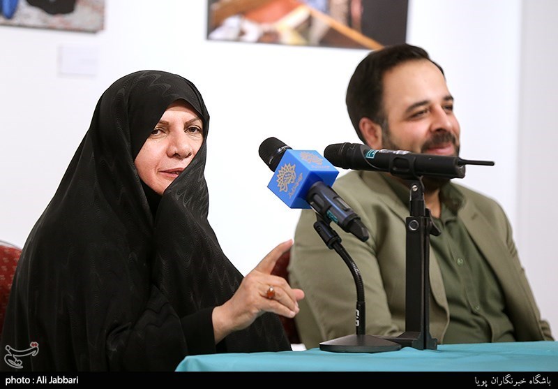 سخنرانی دکتر طاهره لباف نمایشگاه عکس«نشان زندگی»