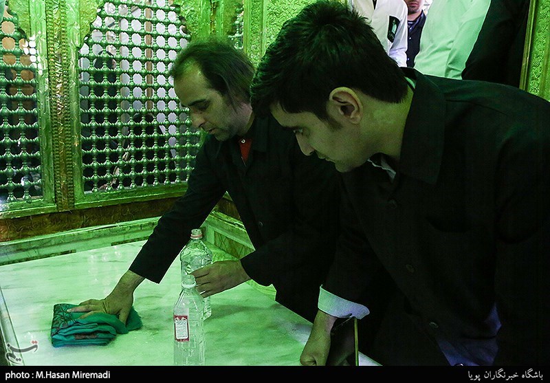 اولین غبارروبی سال 97 آستان مقدس حضرت علی اکبر(ع) چیذر