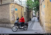 بنا به گفته اهالی کوچه دردار، این کوچه قدیمی آغازگر قیام مشروطه بوده است و شخصیت‌های معروفی چون شهید خوش نویسان و دکتر آصف صدرالاشراف (نخست وزیر رضا خان‌) از اهالی این محل بوده‌اند.