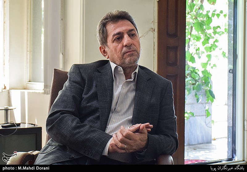 گفت وگو با محمد صالح صدقیان مدیر مرکز پژوهش های ایرانی عربی