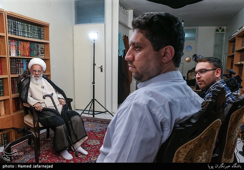 پرونده"نهضت؛نگاهی‌ نو" , امام خمینی(ره) , 