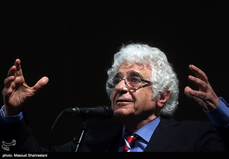 مراسم رونمایی ازمجموعه آثار رویس چکناواریان