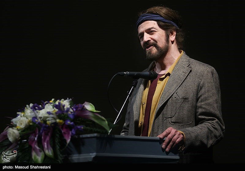 مراسم رونمایی ازمجموعه آثار رویس چکناواریان