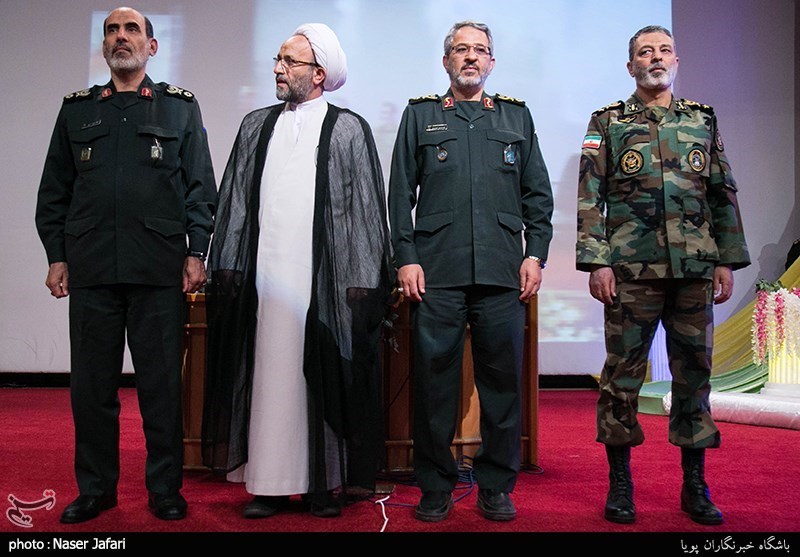 همایش روز پاسدار و تجلیل از مدافعان حرم