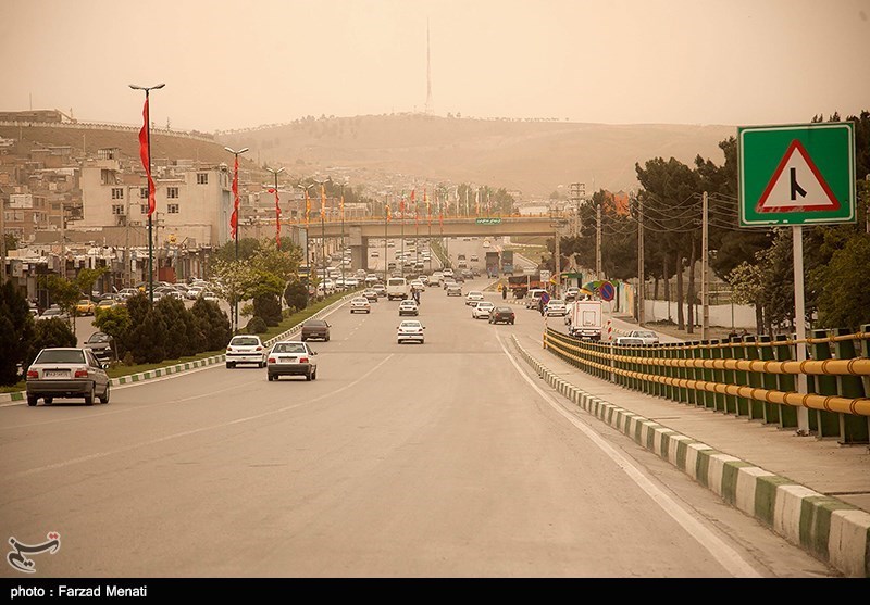 خرم‌آباد|گردوغبار آسمان لرستان را فرا می‌گیرد