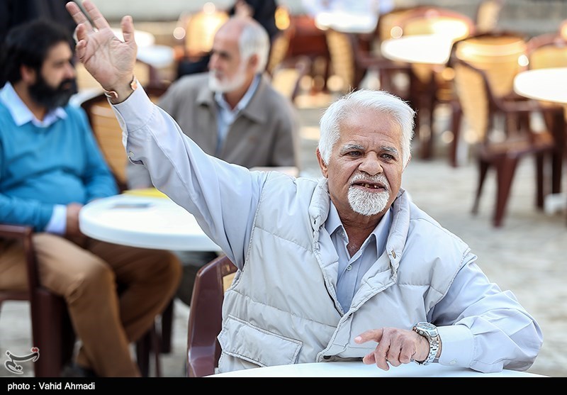 نشست عکاسان پیشکسوت انقلاب و دفاع مقدس