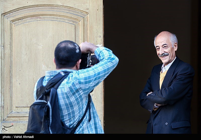 نشست عکاسان پیشکسوت انقلاب و دفاع مقدس