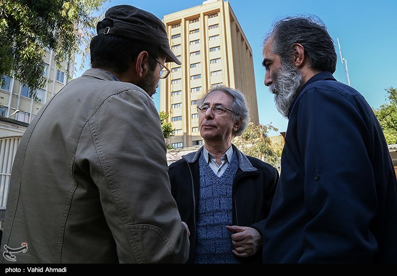 نشست عکاسان پیشکسوت انقلاب و دفاع مقدس