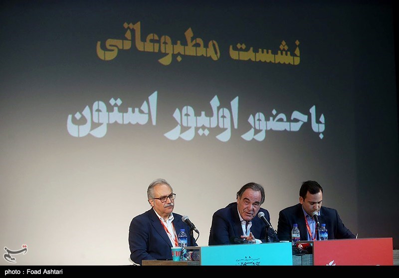 نشست مطبوعاتی الیور استون در جشنواره جهانی فیلم فجر