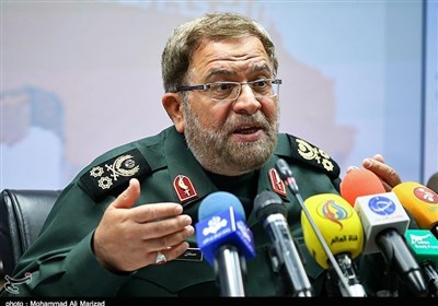 نائب قائد الحرس الثوري: العدو حشد جميع أدواته، لكن الشعب الإيراني لم يتراجع