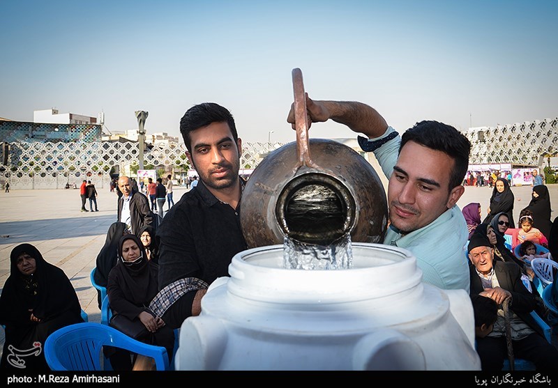 طرح جمع آوری گلاب شستشوی حرم امام حسین(ع)