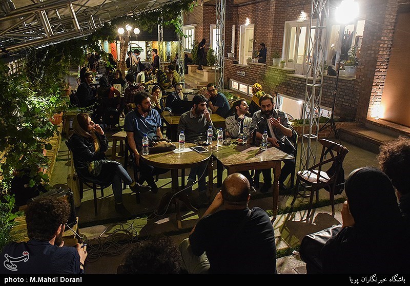 جلسه نقد و بررسی تئاتر دانشگاهی