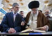دلتنگی یک شاعر برای آقای کتابخوان