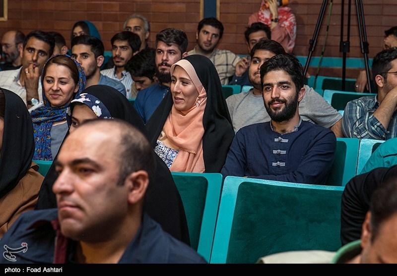 دومین دوره اهدای نشان عکس مطبوعاتی سال