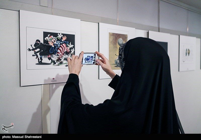 افتتاح نمایشگاه کاریکاتور و پوستر (پایان یک داعش)