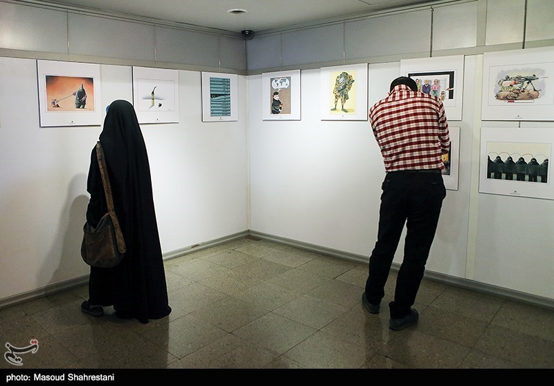افتتاح نمایشگاه کاریکاتور و پوستر (پایان یک داعش)