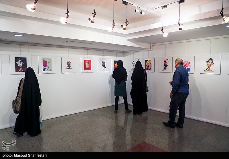 افتتاح نمایشگاه کاریکاتور و پوستر (پایان یک داعش)