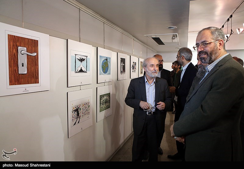 افتتاح نمایشگاه کاریکاتور و پوستر (پایان یک داعش)