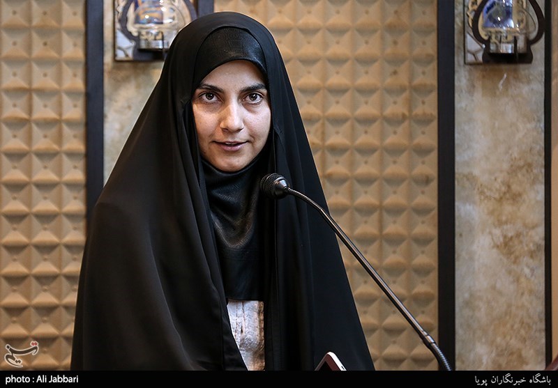 هفدهمین محفل شعر قرار