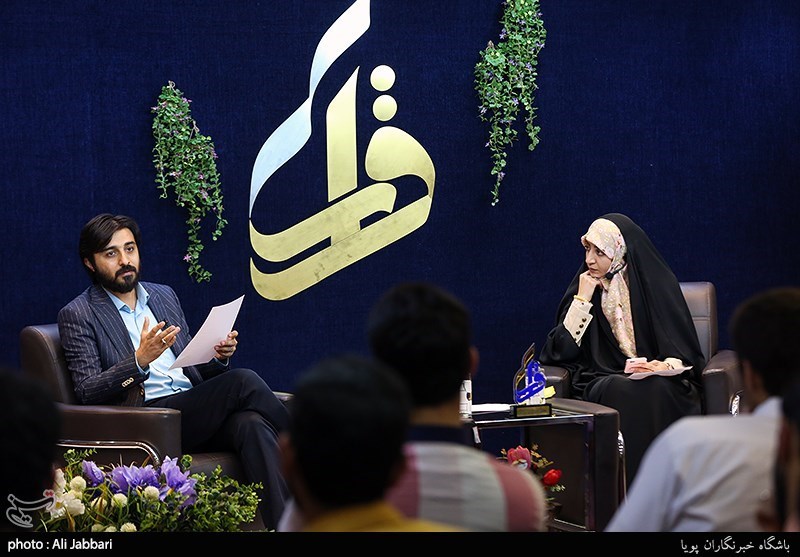 هفدهمین محفل شعر قرار