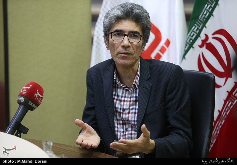 تلویزیون , صدا و سیمای جمهوری اسلامی ایران , سریال ایرانی , عید نوروز , ویروس کرونا , شبکه سه سیما , بازیگران سینما و تلویزیون ایران , کارگردانان سینما و تلویزیون ایران , 